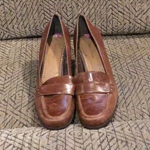 Naturalizer shoe